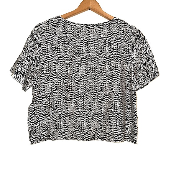 Kate Spade Saturday Zig Zag Black And White Silk Blend Blouse MEDIUM - Picture 2 of 7